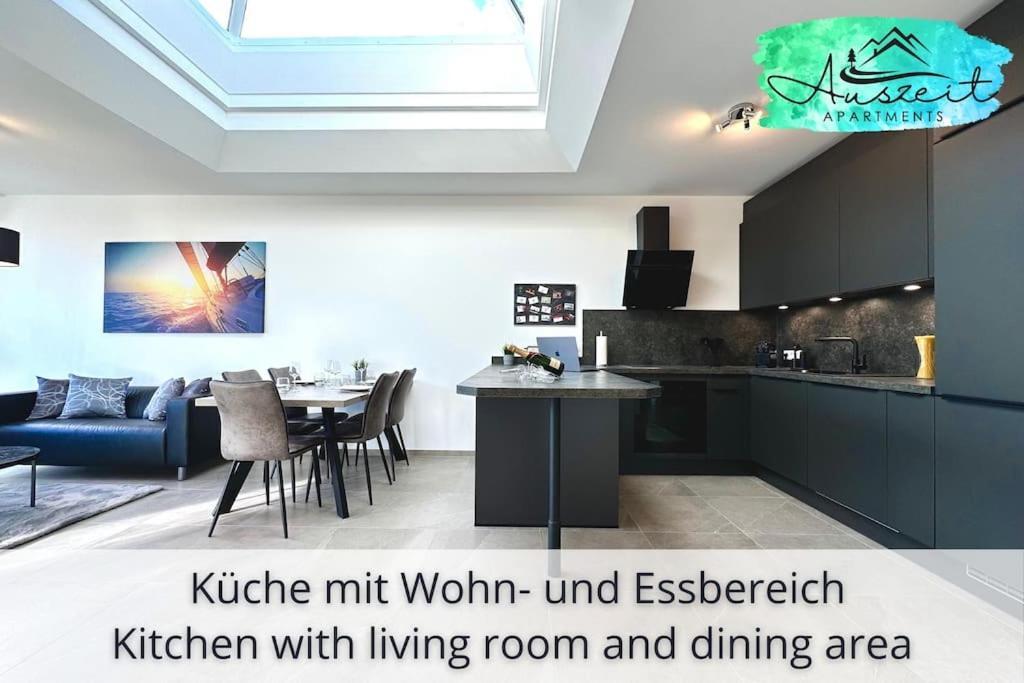 Apartment Auszeit Sunshine: Lakeside Retreat With Rooftop Terraces Friedrichshafen